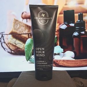 Bath & Body Works Aromatherapy Open Your Mind Lavender and Sandalwood Body Cream